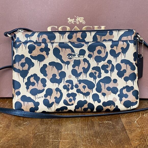 💛 HTF Coach Leopard Ocelot Print Journal CrossBody Bag - Picture 3 of 5